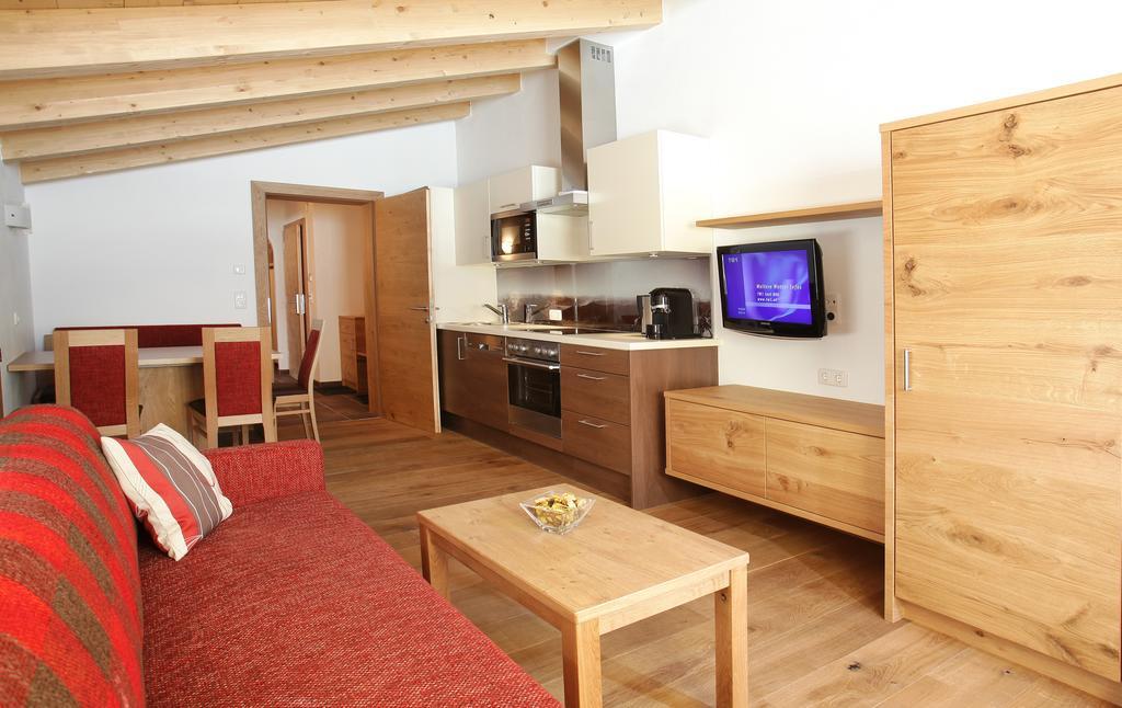 Tarlack Appartements Huetten 34 Leogang Phòng bức ảnh