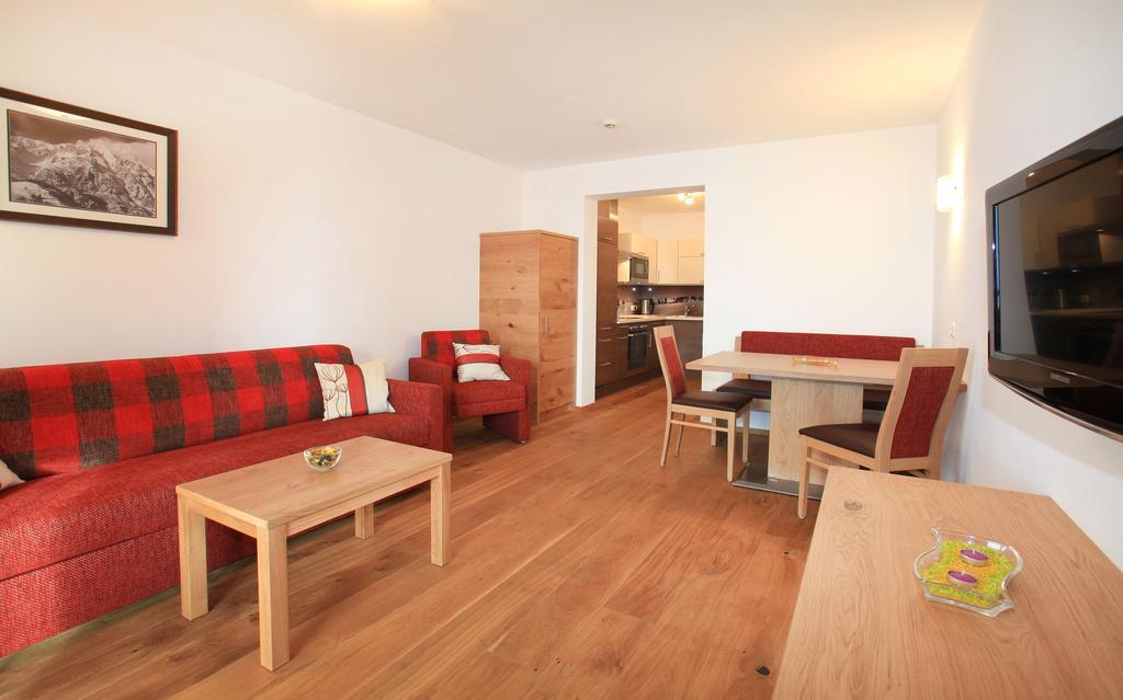 Tarlack Appartements Huetten 34 Leogang Phòng bức ảnh